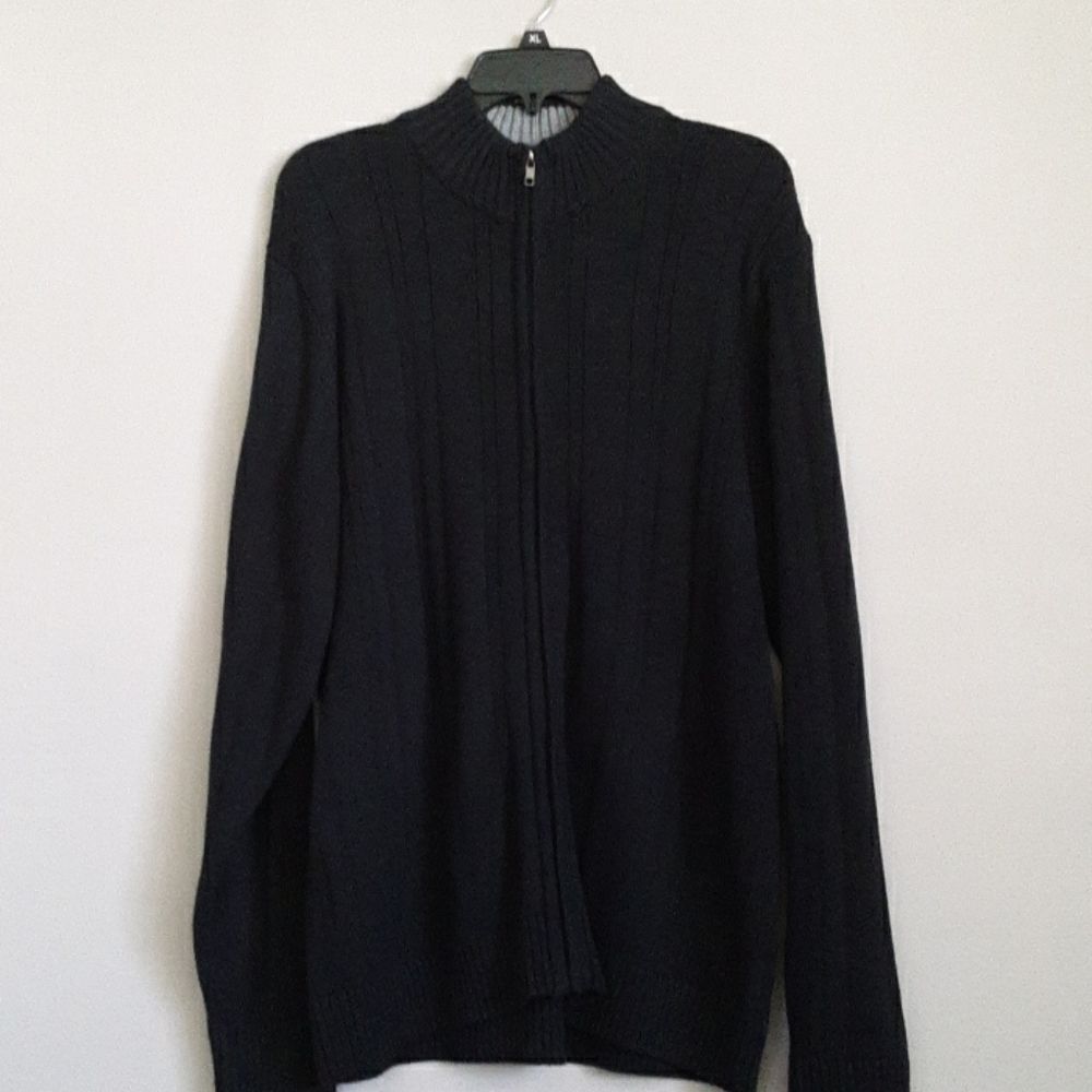 Hagger Sweater - Picture 1 of 2